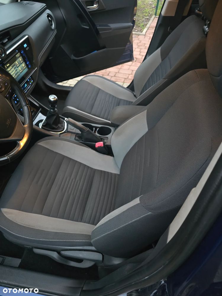 Toyota Auris 1.4 D-4D Comfort - 12