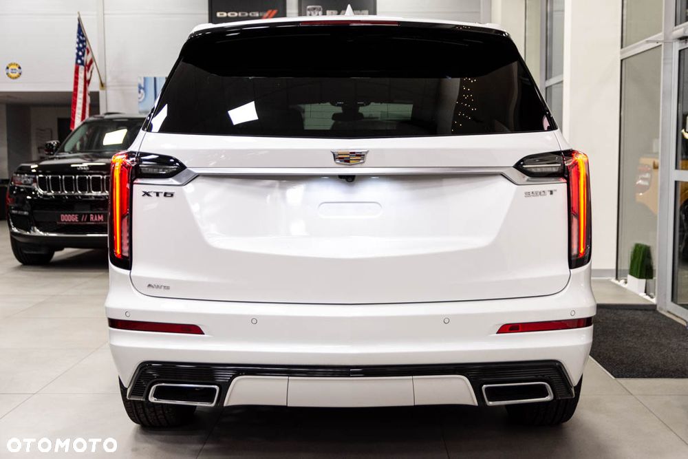 Cadillac XT6 - 13