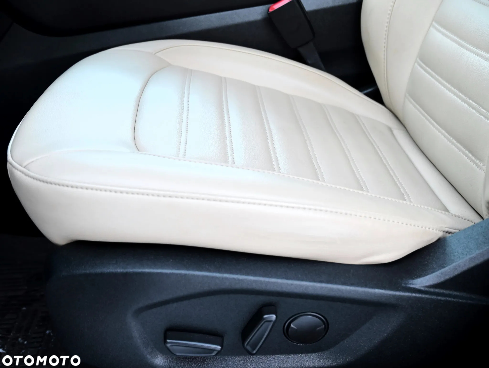 Ford Edge - 33