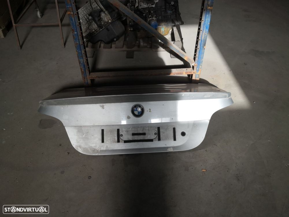 Tampa Da Mala Bmw 5 (E60) - 1