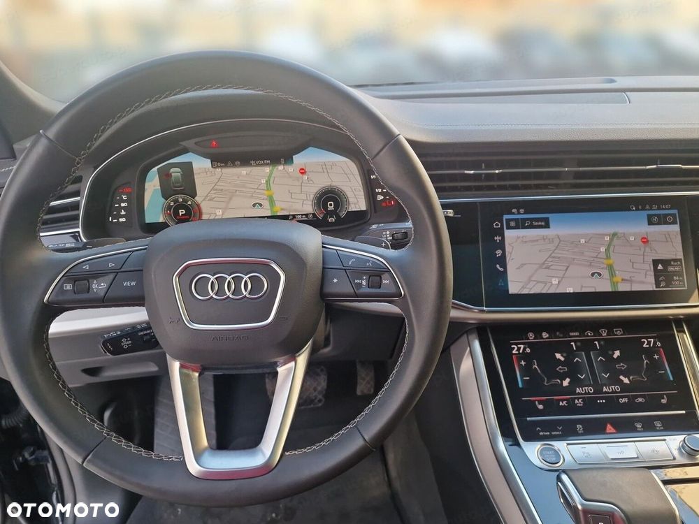 Audi Q8 - 9
