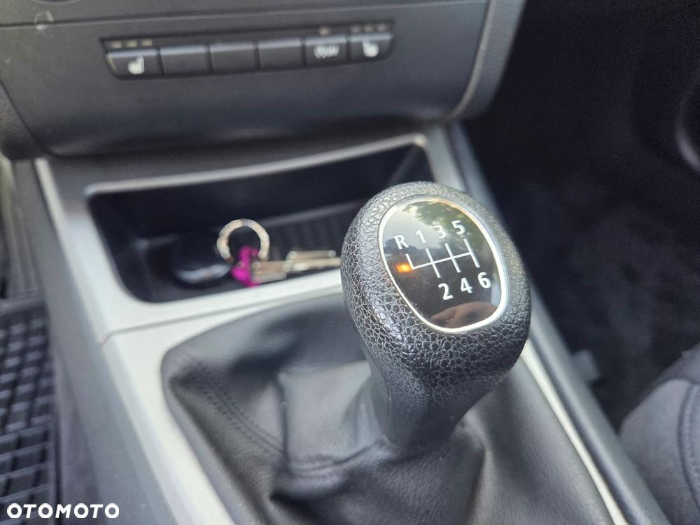 BMW Seria 1 118d DPF Edition Lifestyle - 26