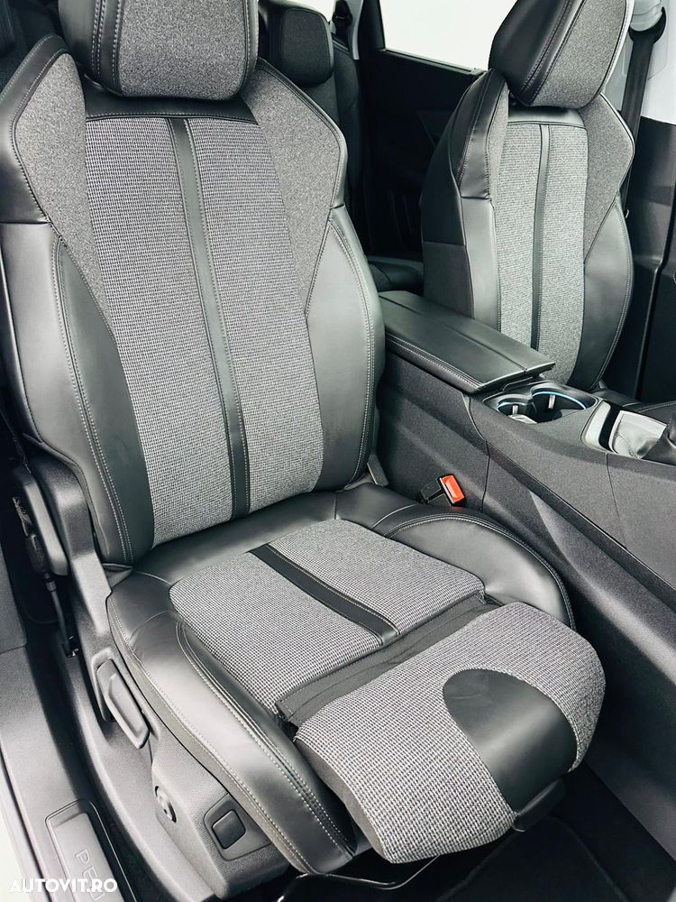 Peugeot 5008 PureTech 130 Stop & Start Allure Business-Paket - 21