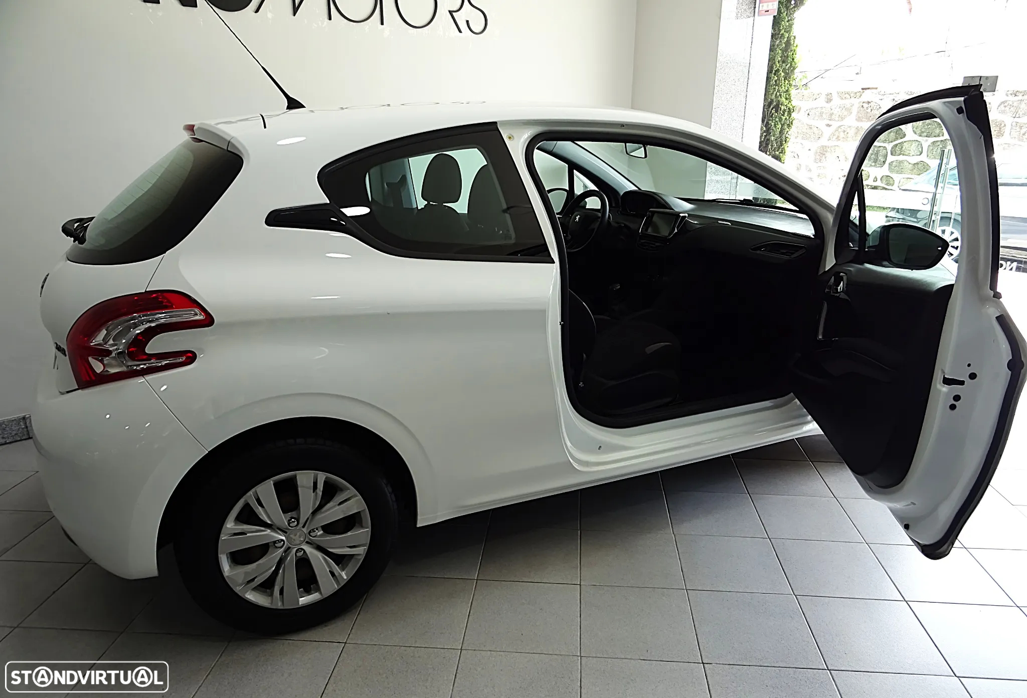 Peugeot 208 1.2 VTi Allure - 8