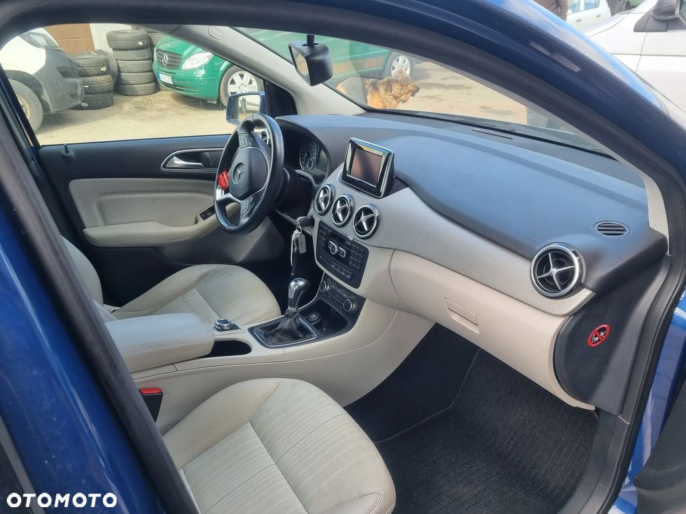 Mercedes-Benz Klasa B 180 CDI (BlueEFFICIENCY) - 5