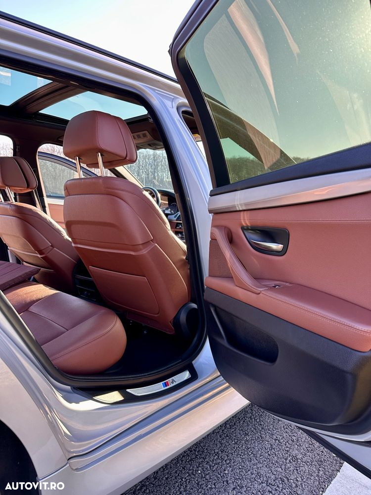 BMW Seria 5 530d Touring Sport-Aut. - 12