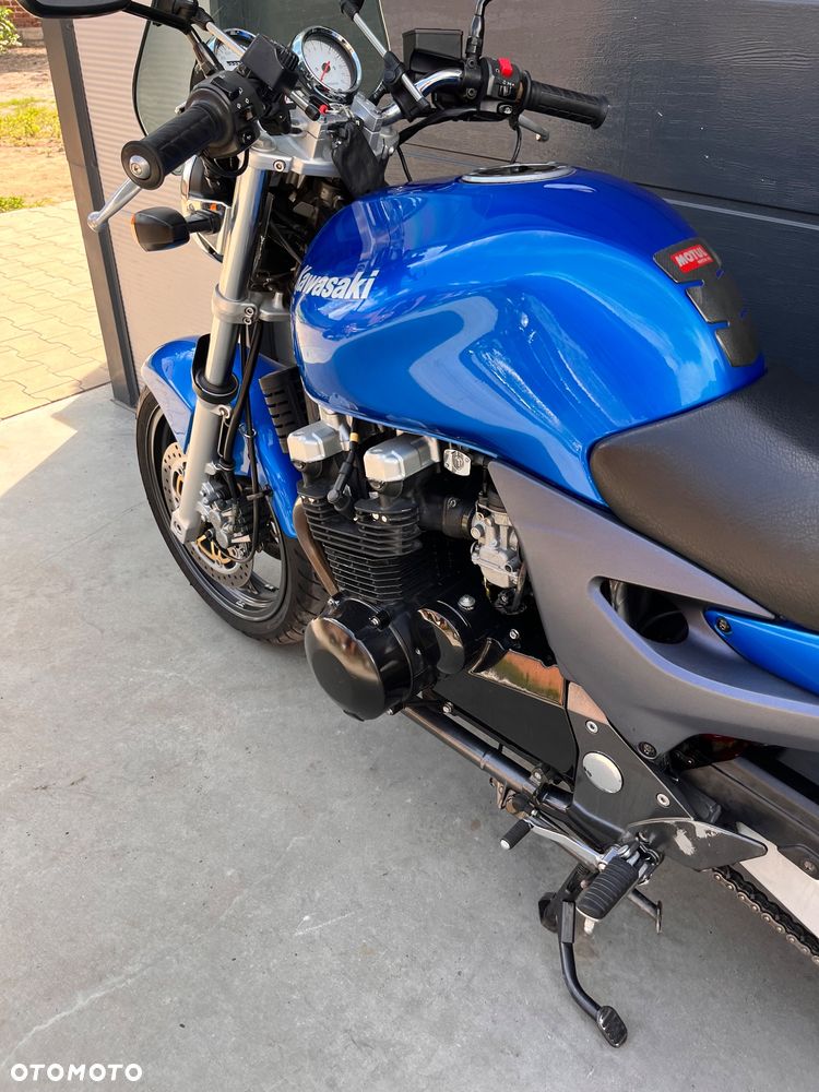 Kawasaki ZR - 18