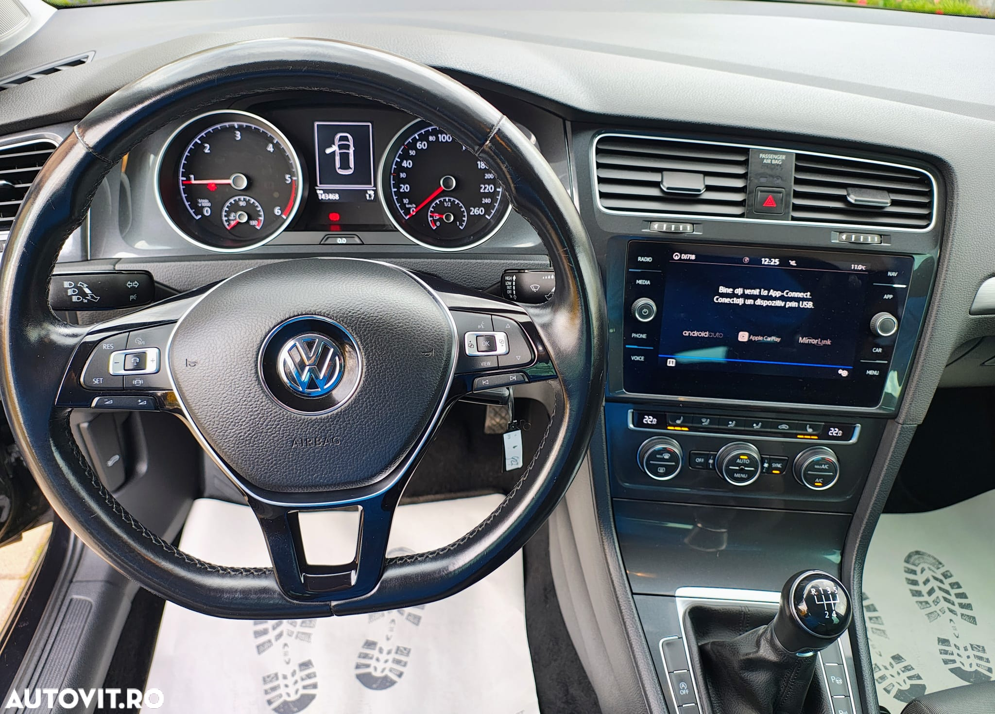Volkswagen Golf 1.6 TDI Comfortline - 7