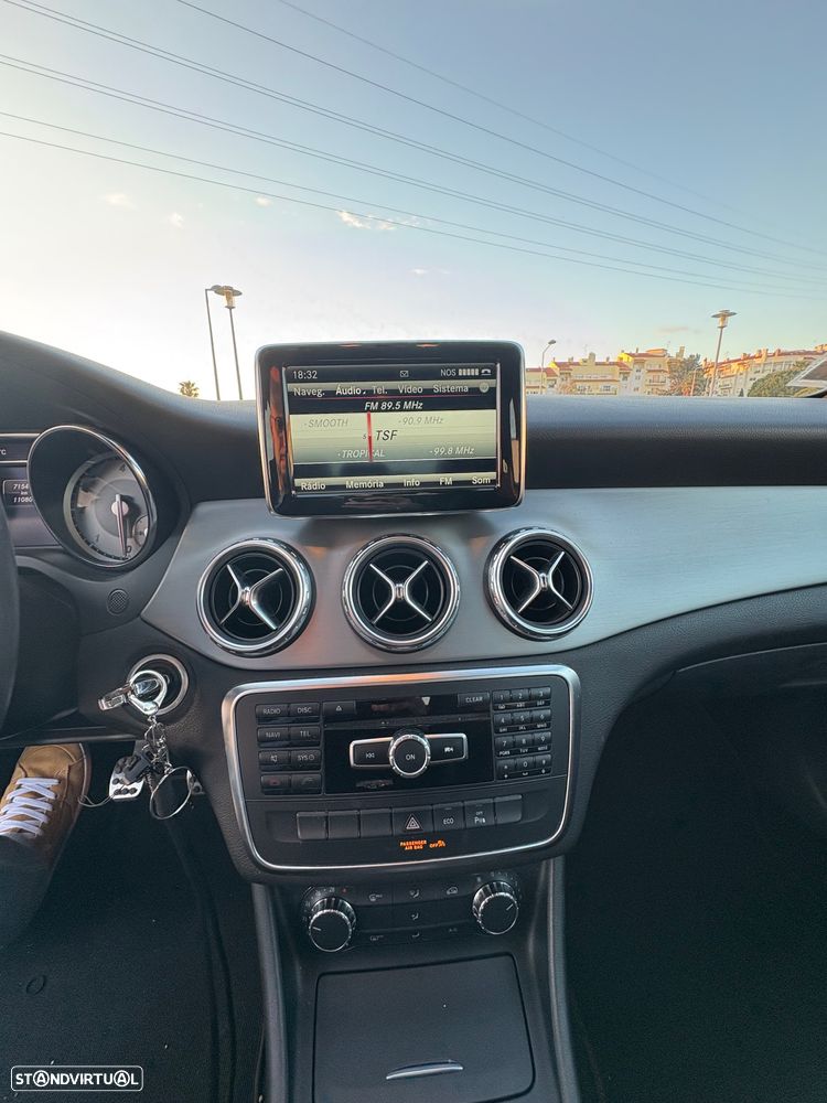 Mercedes-Benz GLA 200 CDI AMG Line - 13