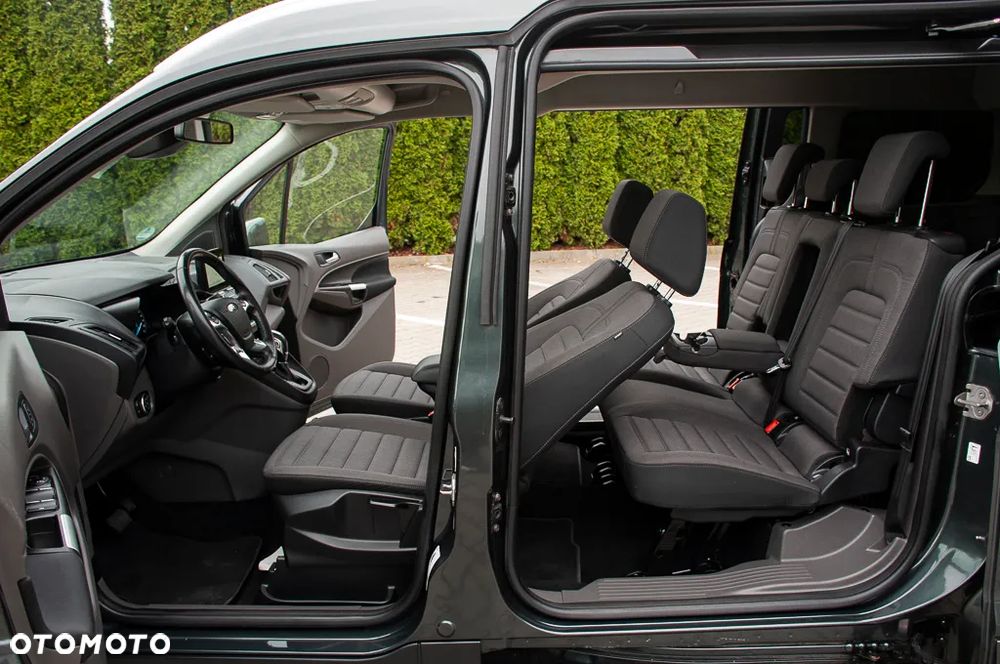 Ford Tourneo Connect Grand - 25