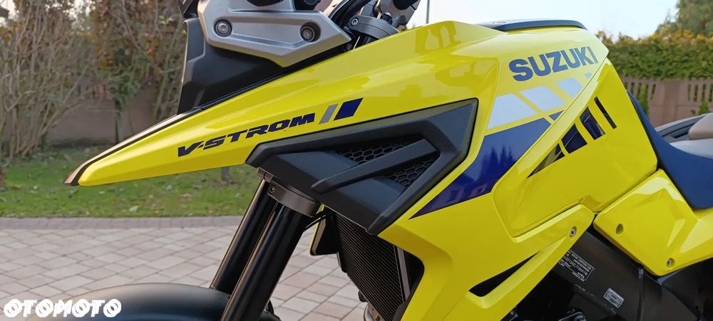 Suzuki V-STROM - 33
