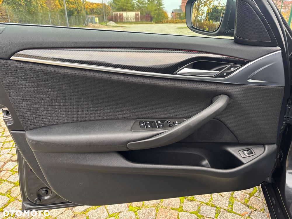 BMW Seria 5 520d mHEV - 19