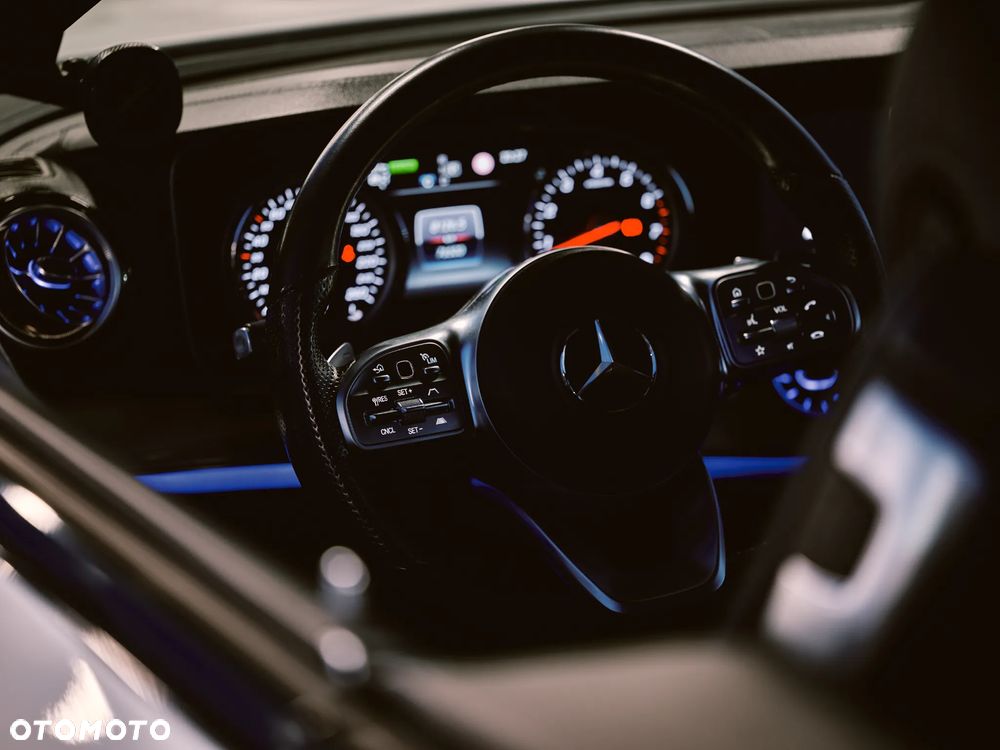 Mercedes-Benz Klasa E - 26