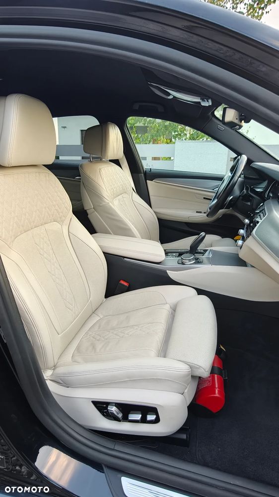 BMW Seria 5 - 16