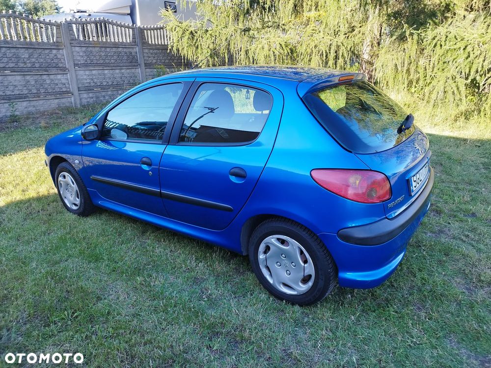 Peugeot 206 1.1 XR Presence - 4