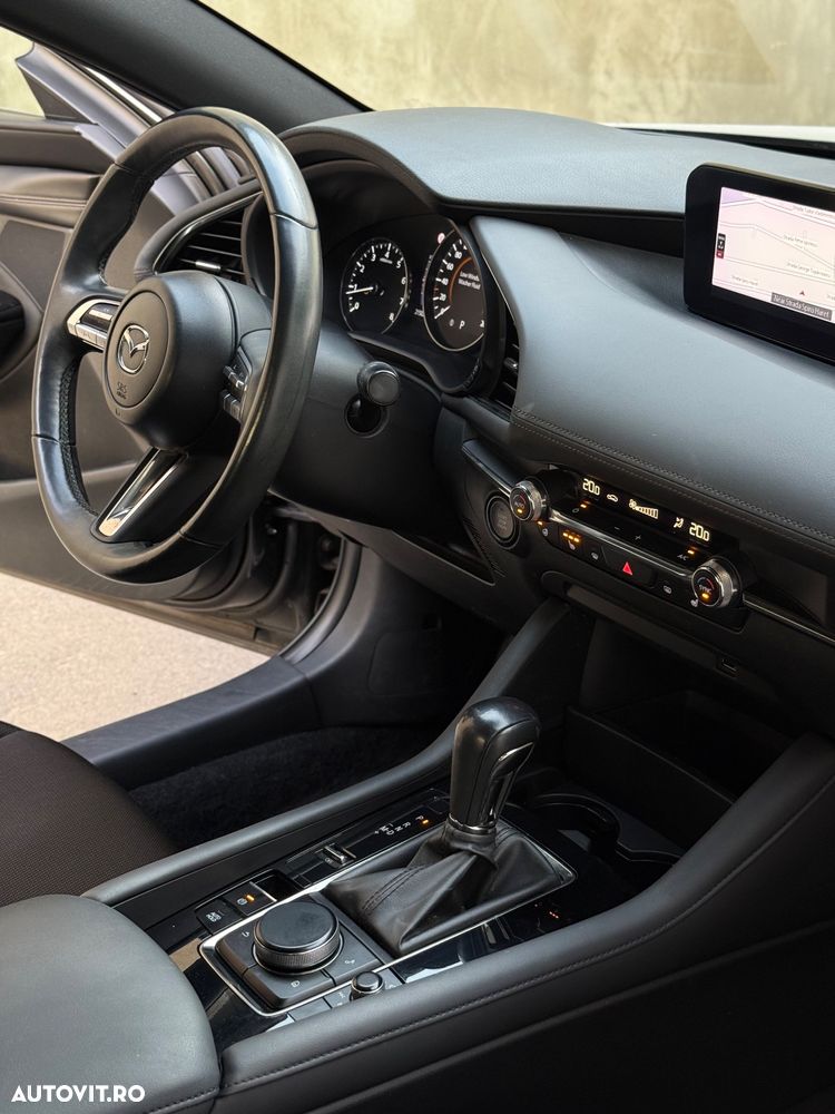 Mazda 3 - 12