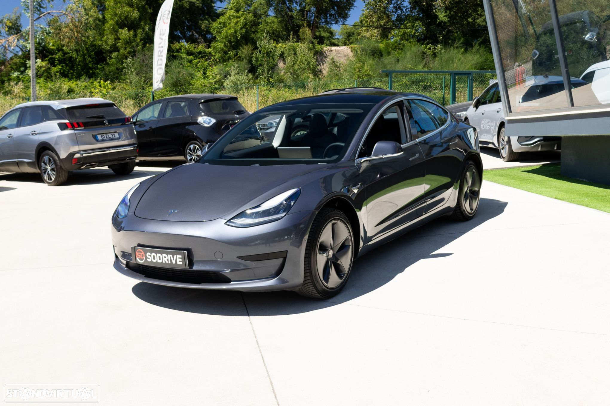 Tesla Model 3 Standard RWD Plus - 4
