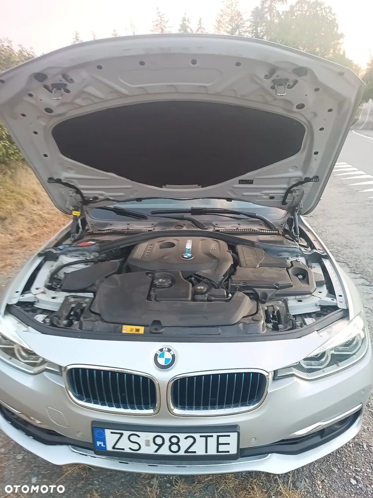 BMW Seria 3 330e iPerformance Luxury Line - 9