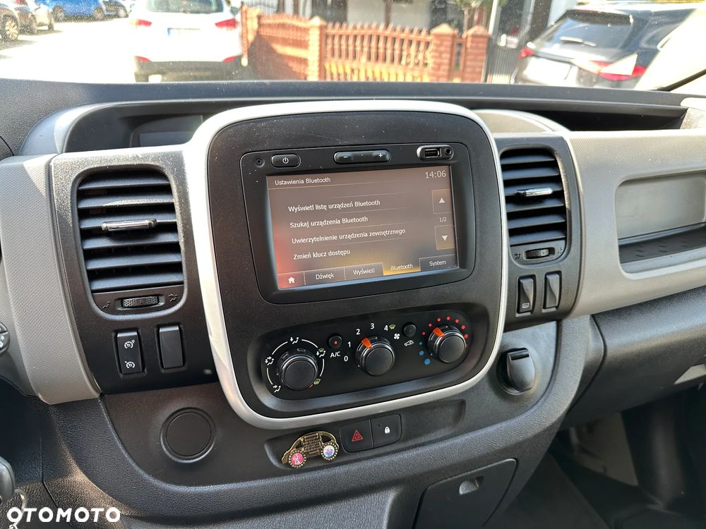 Renault Trafic - 12