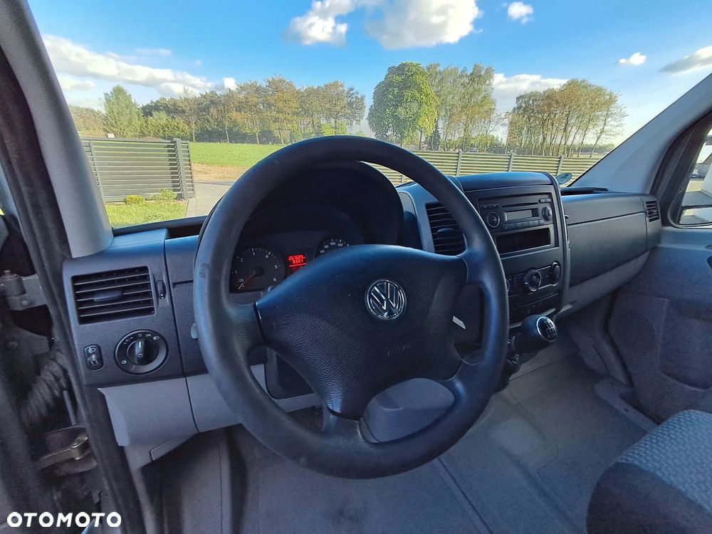 Volkswagen Crafter - 13