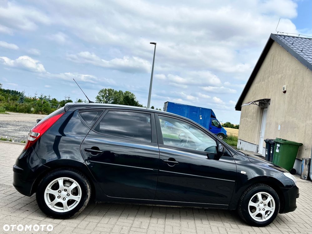 Hyundai i30 1.6 Premium - 8