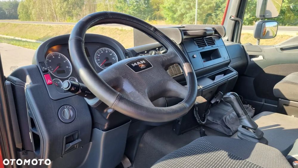 MAN TGL 8.220 - 3