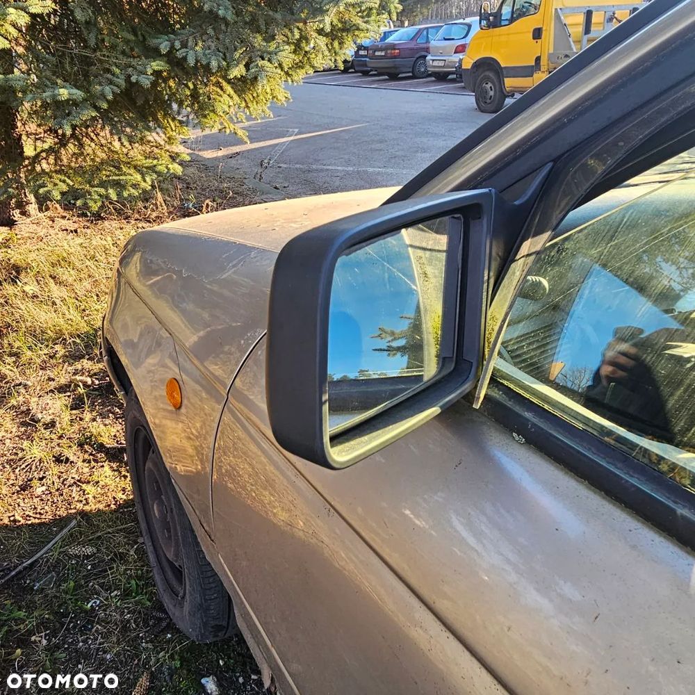 Opel Astra Classic F 1,4 B  (Z489) pojazd na części: maska, zderzak, drzwi, szyby, lusterka, chłodnica - 23