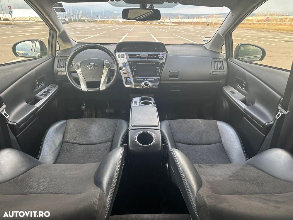 Toyota Prius+ (Hybrid) Comfort - 13