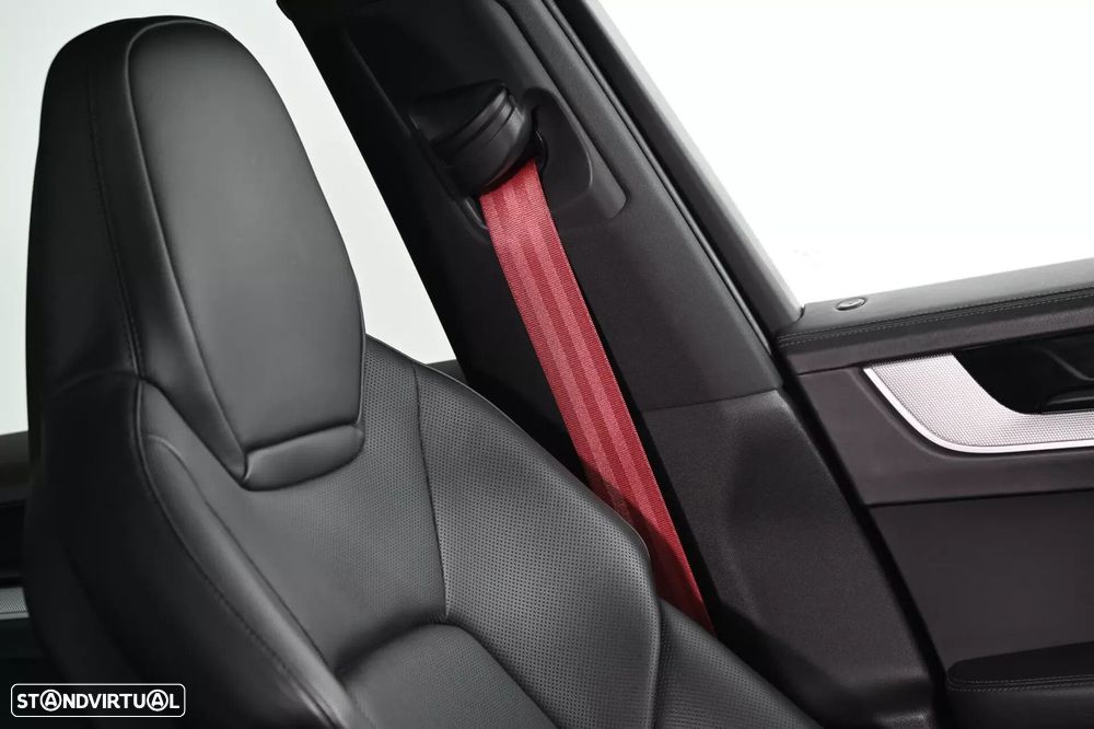 Porsche Cayenne - 31