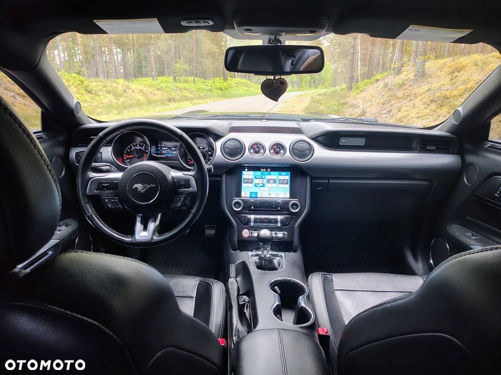 Ford Mustang 5.0 V8 GT - 3