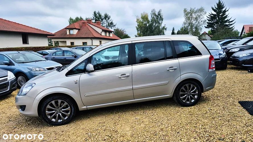 Opel Zafira 1.8 Cosmo EasyTronic EU5 - 26