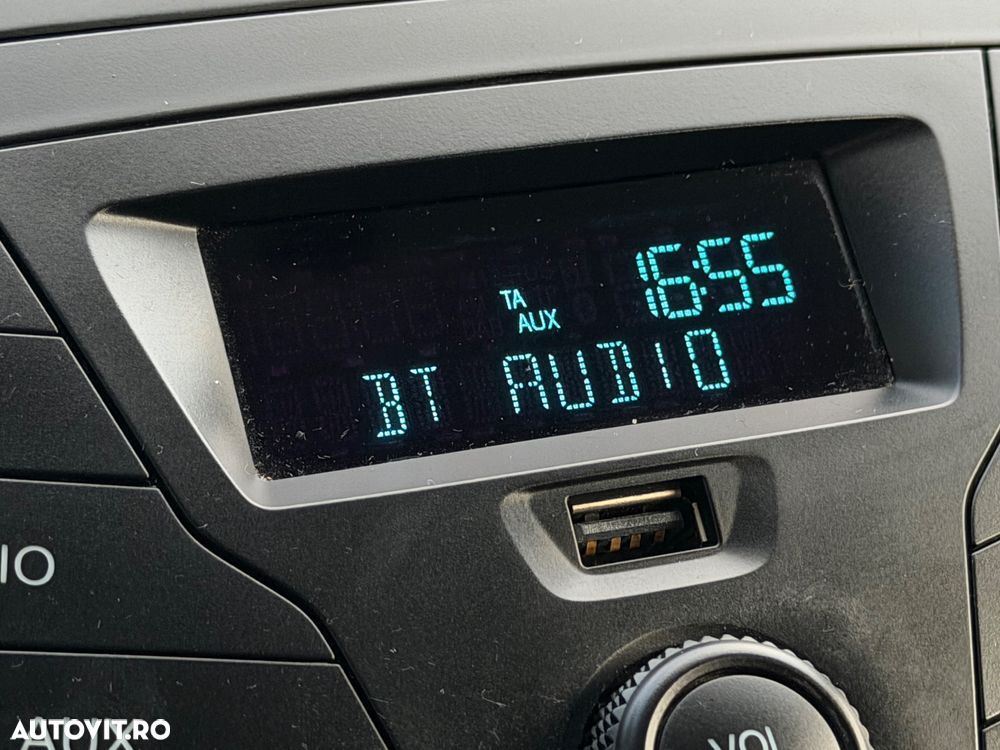 Ford Tourneo Courier 1.0 EcoBoost S&S Trend - 29