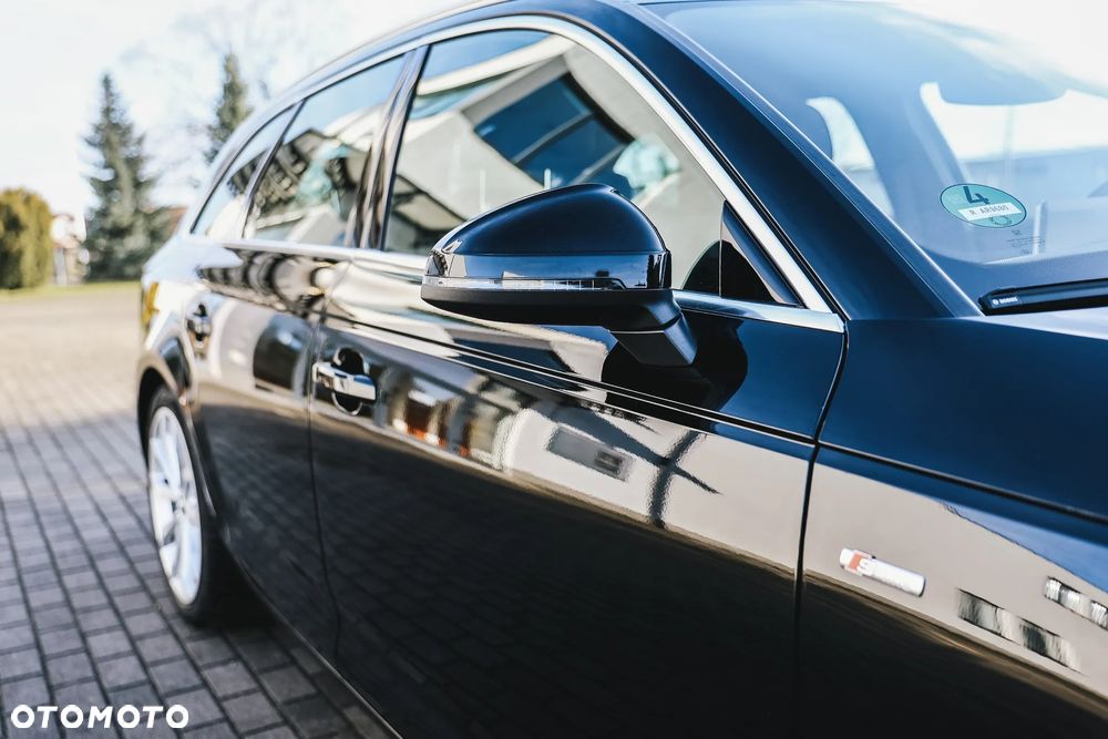 Audi A4 Avant 40 TDI S Line S tronic - 5