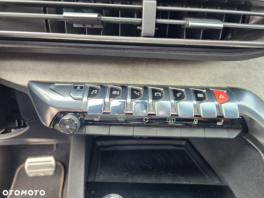 Peugeot 5008 2.0 BlueHDI GT S&S EAT8 - 24