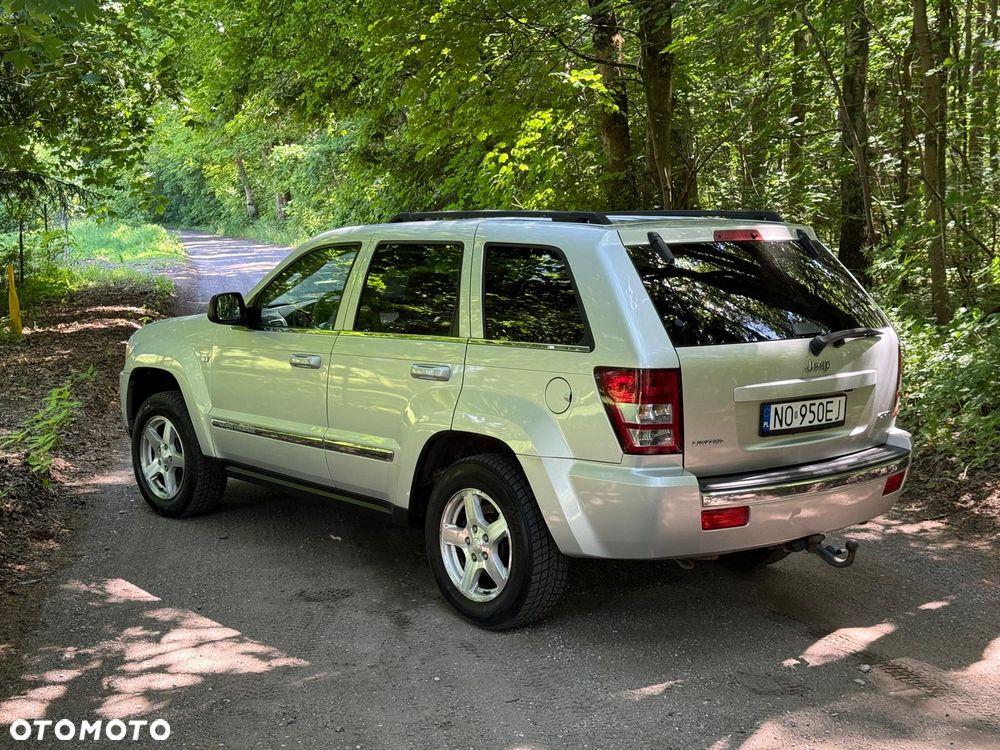 Jeep Grand Cherokee - 10