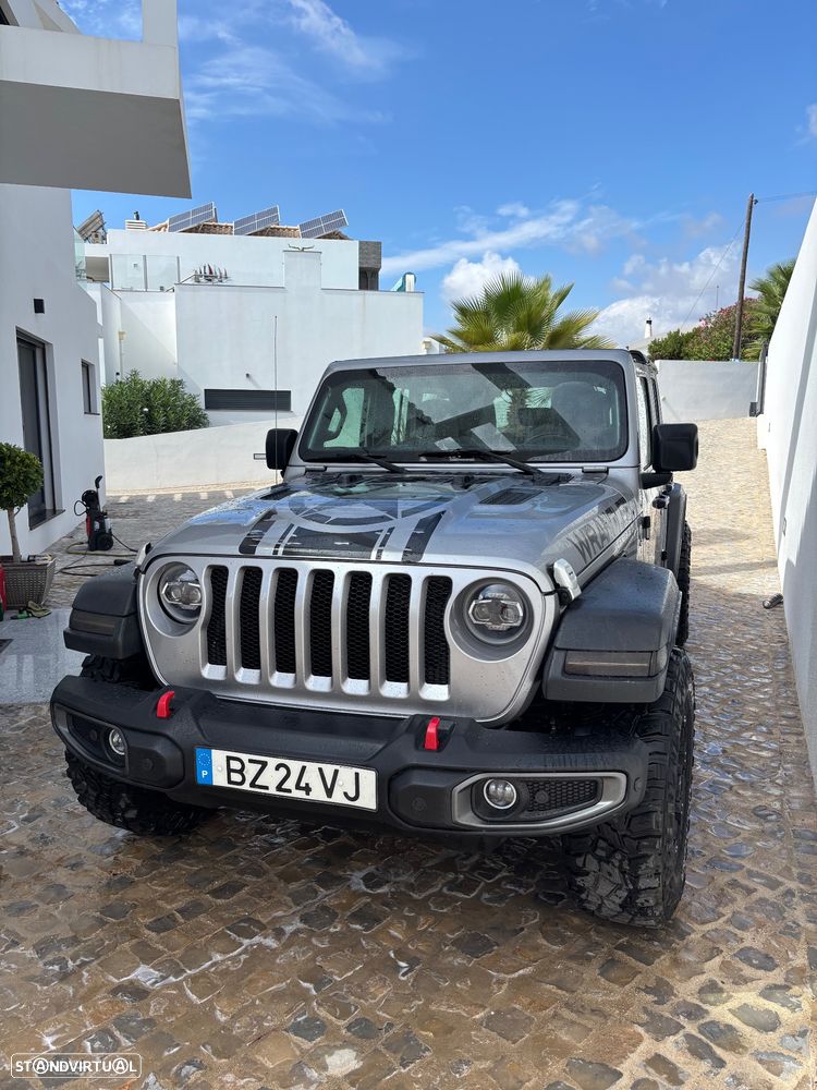 Jeep Wrangler - 24
