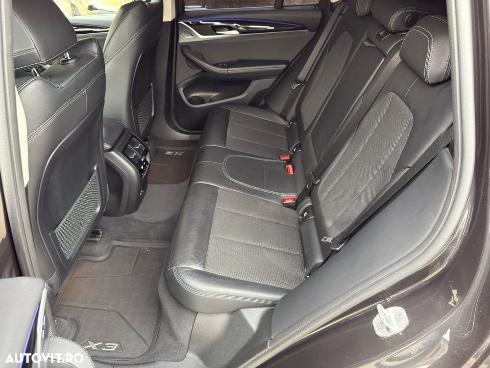 BMW X3 xDrive20i Aut. Luxury Line - 38