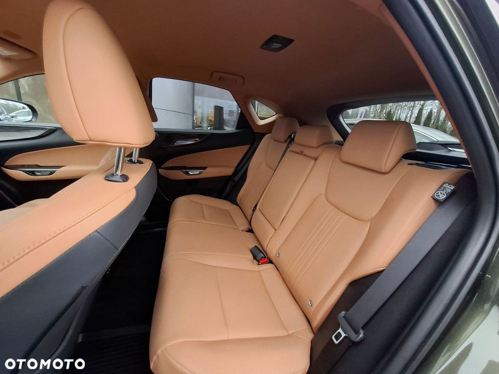 Lexus NX 350h Prestige 2WD - 16