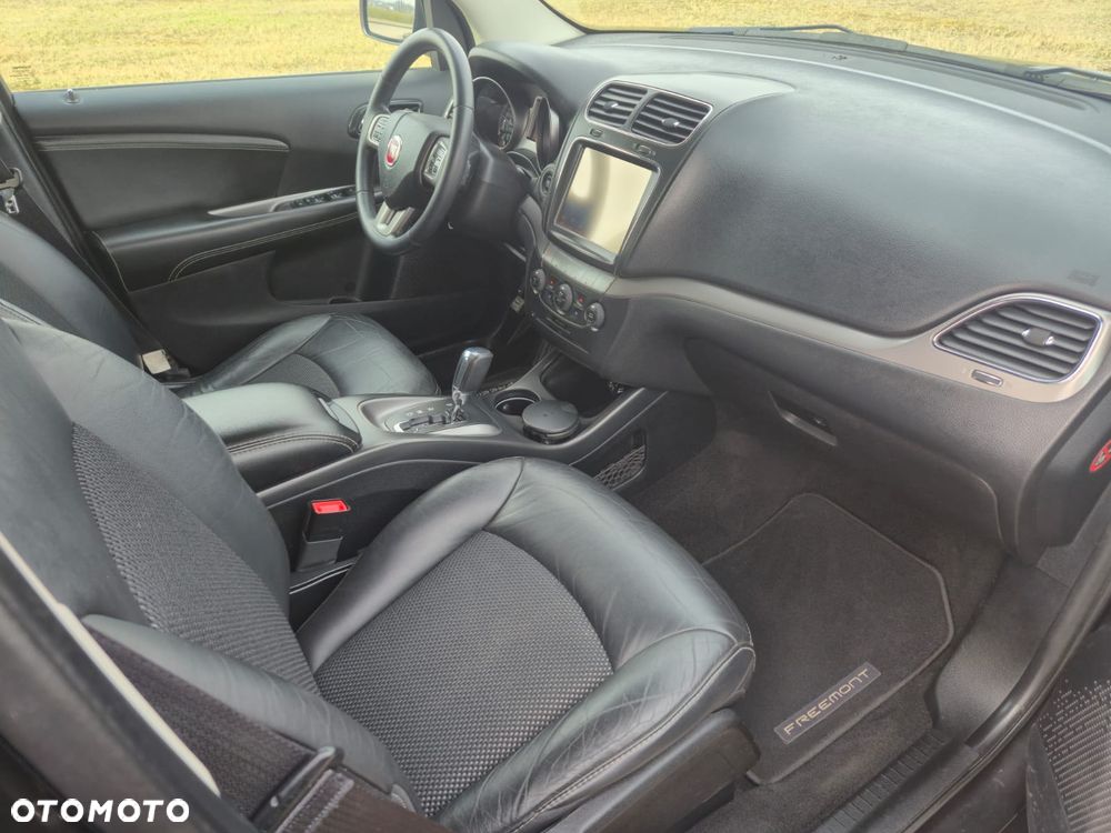 Fiat Freemont 2.0 Multijet 16V DPF Automatik Allrad Black Code - 15