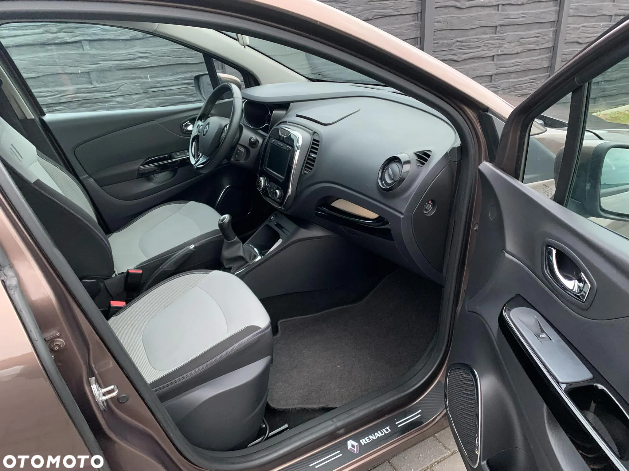 Renault Captur 1.5 dCi Energy Intens - 13
