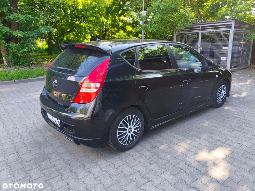 Hyundai i30 1.6 Premium - 4