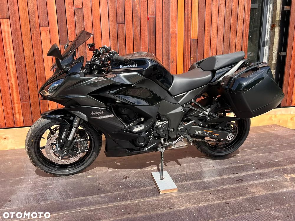 Kawasaki Ninja 1000 SX - 13