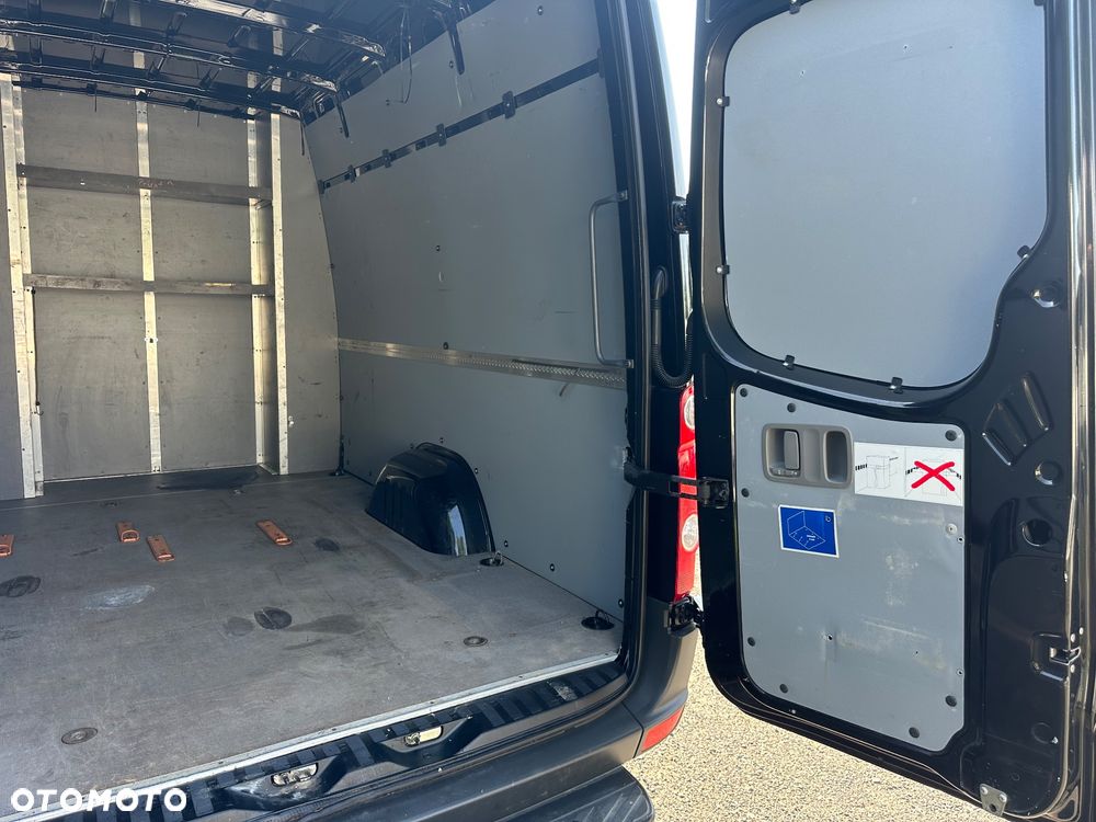 Volkswagen Crafter 2.0tdi 136ps 6oso brygadowka Maxi czarna - 22