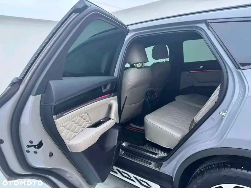 BYD Tang - 5