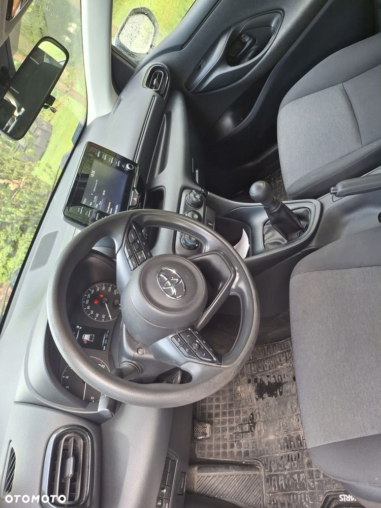 Toyota Yaris 1.0 Comfort - 11