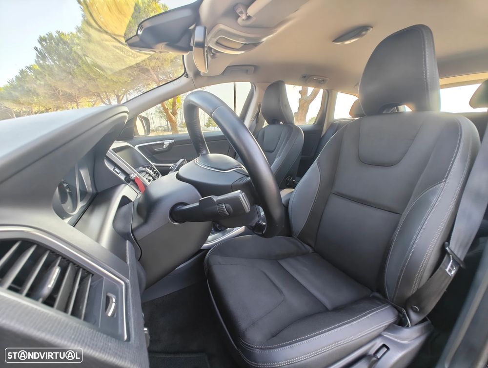 Volvo XC 60 2.0 D4 Momentum Start/Stop - 20