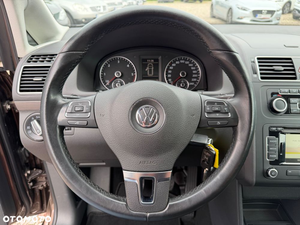 Volkswagen Touran - 20