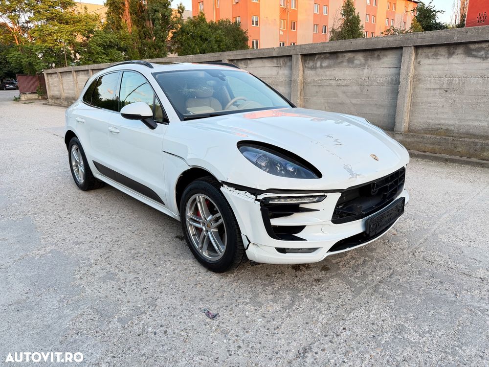 Porsche Macan - 3