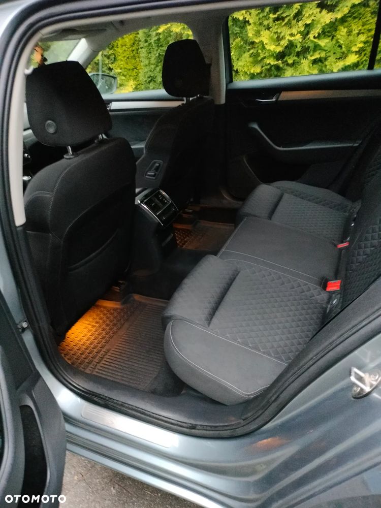 Skoda Superb 2.0 TSI Style DSG - 11
