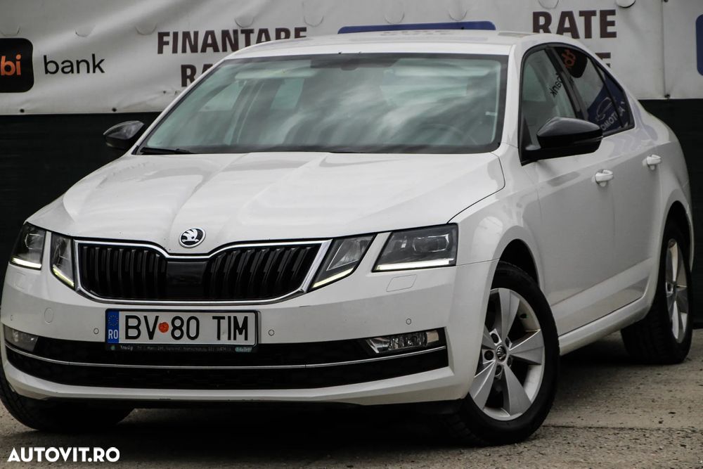 Skoda Octavia 2.0 TDI DSG Ambition - 1